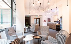 Narodni Stay